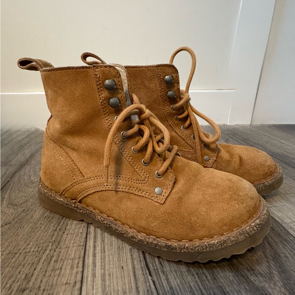 Women’s Suede Birkenstock Bryson Boot